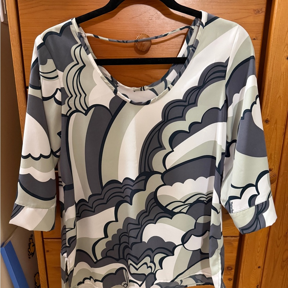 Manuhealii Purple Gray and White Blouse